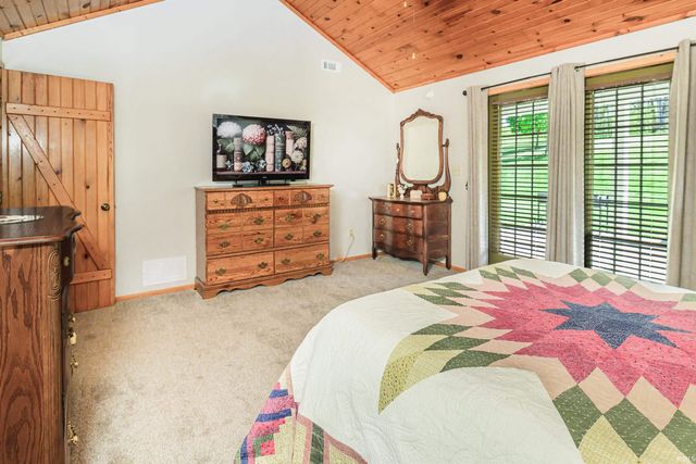 5182 W Woodland Road, Ellettsville, IN 47429