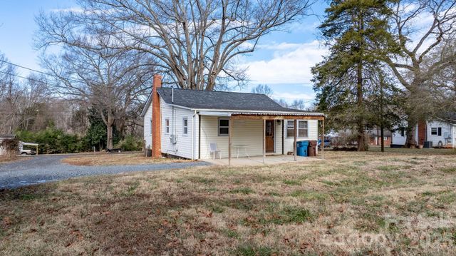 116 Barnes Lane, Stony Point, NC 28678