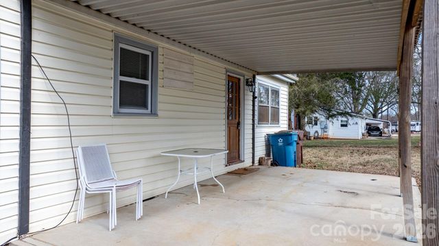 116 Barnes Lane, Stony Point, NC 28678