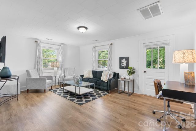 116 Barnes Lane, Stony Point, NC 28678