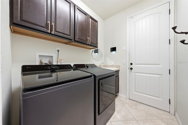30040 DONNINGTON LOOP, Mount Dora, FL 32757