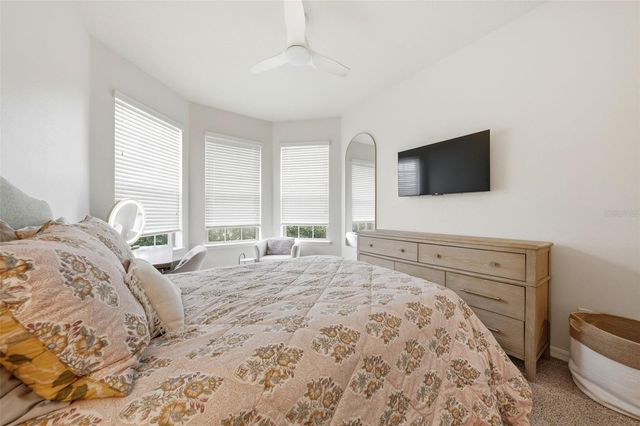 30040 DONNINGTON LOOP, Mount Dora, FL 32757