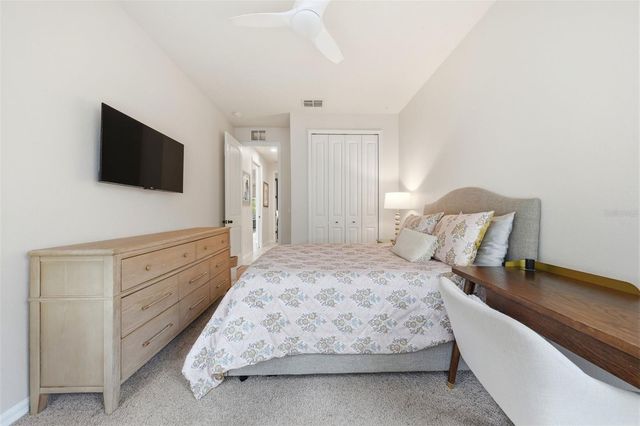 30040 DONNINGTON LOOP, Mount Dora, FL 32757
