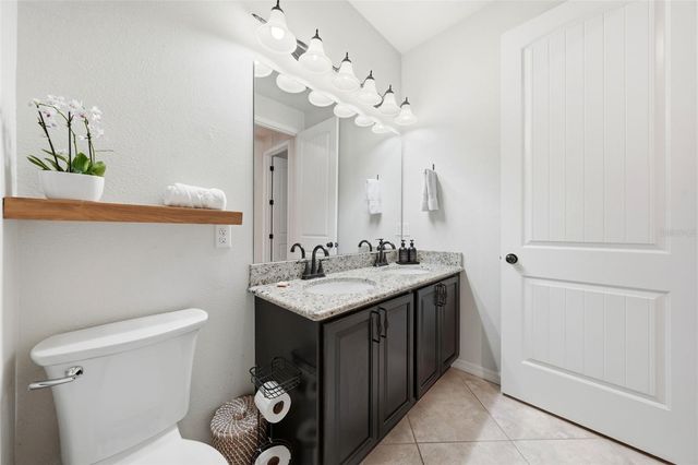 30040 DONNINGTON LOOP, Mount Dora, FL 32757