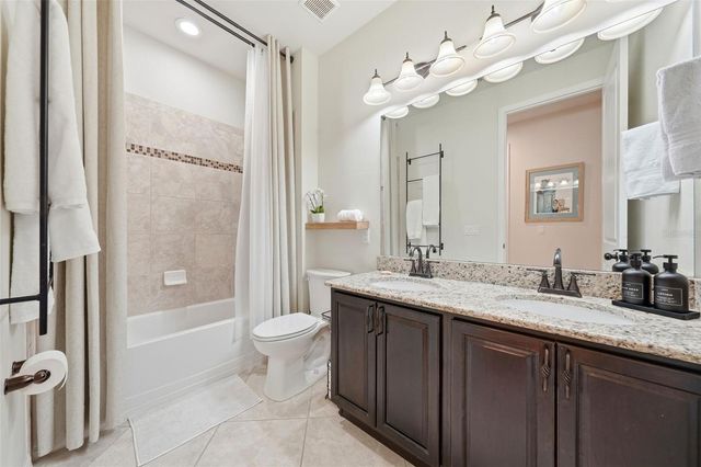 30040 DONNINGTON LOOP, Mount Dora, FL 32757