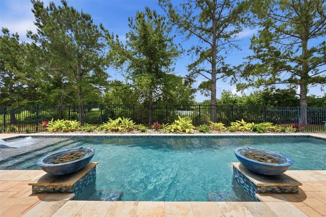 30040 DONNINGTON LOOP, Mount Dora, FL 32757