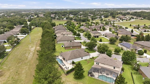 30040 DONNINGTON LOOP, Mount Dora, FL 32757