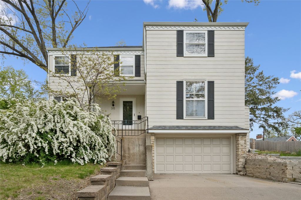 315 Linden Terrace SE, Cedar Rapids, IA 52403