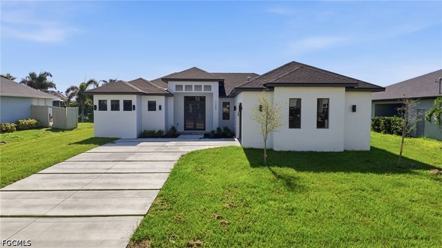 2305 SW 15th PL, Cape Coral, FL 33991