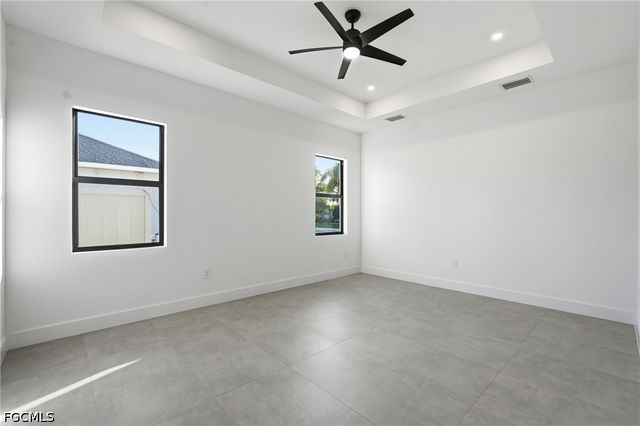 2305 SW 15th PL, Cape Coral, FL 33991