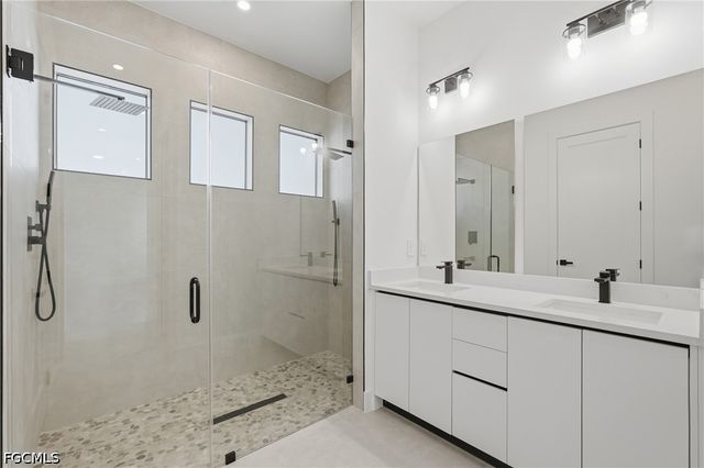 2305 SW 15th PL, Cape Coral, FL 33991