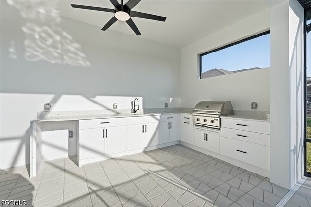 2305 SW 15th PL, Cape Coral, FL 33991