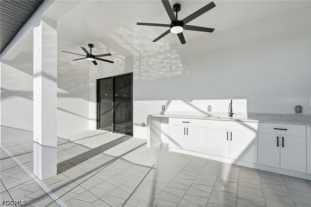 2305 SW 15th PL, Cape Coral, FL 33991