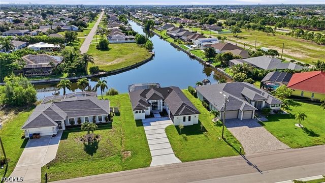 2305 SW 15th PL, Cape Coral, FL 33991
