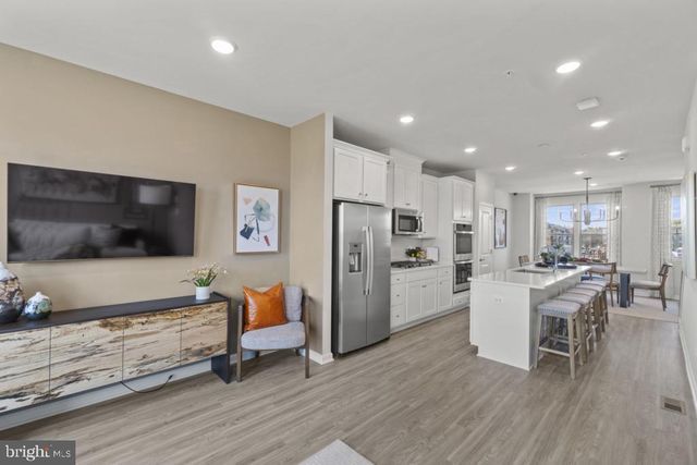 10935 WHEAT BERRY DR, Upper Marlboro, MD 20774