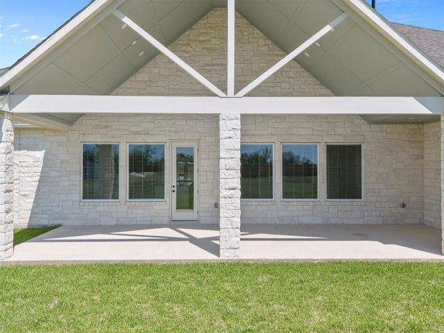 111 Water Vessel CT, Smithville, TX 78957