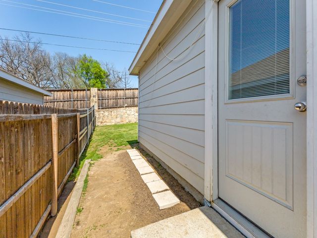 5560 Mcclelland Street, Forney, TX 75126
