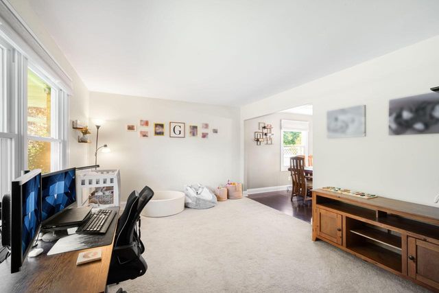 1701 Indianwood LANE, Waukesha, WI 53186