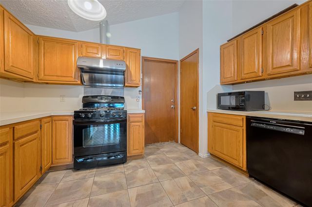 2226 Canebreak Crossing, Sugar Land, TX 77478