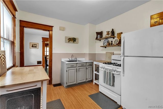 30 Ashton Place, Buffalo, NY 14220