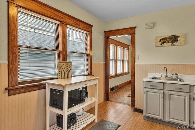 30 Ashton Place, Buffalo, NY 14220