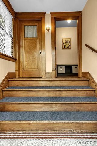 30 Ashton Place, Buffalo, NY 14220