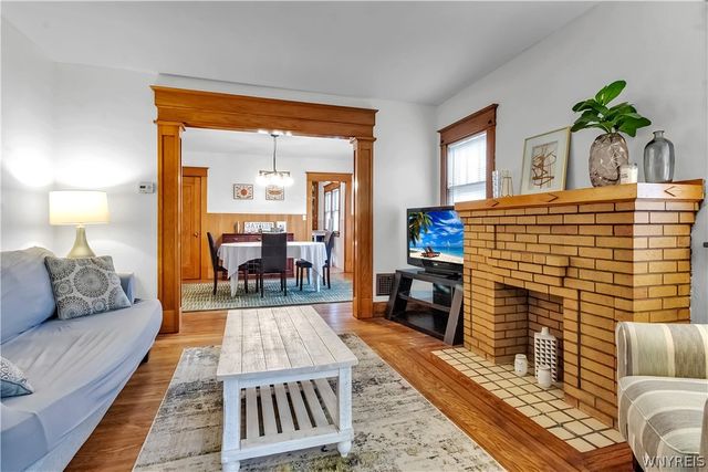 30 Ashton Place, Buffalo, NY 14220