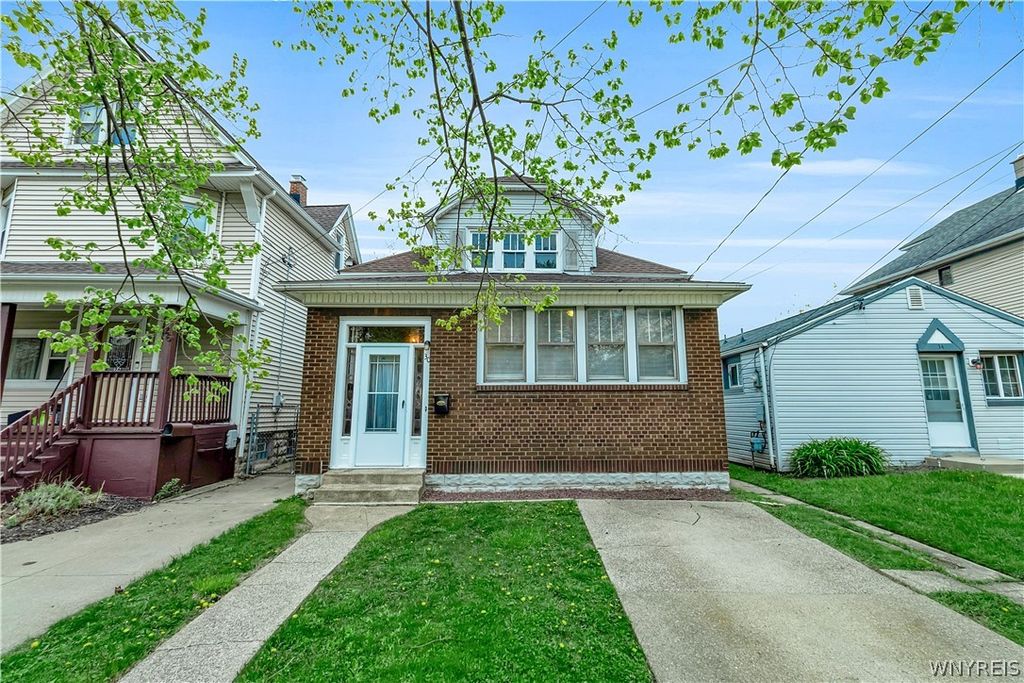 30 Ashton Place, Buffalo, NY 14220