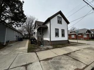 1842 Lasalle STREET, Racine, WI 53402