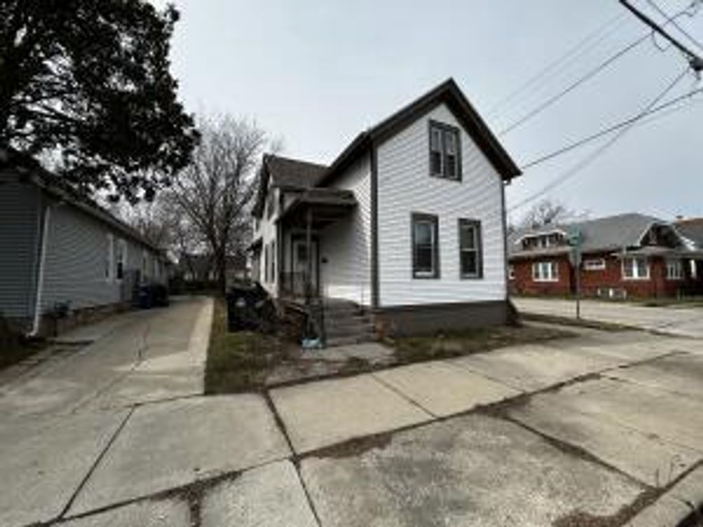 1842 Lasalle STREET, Racine, WI 53402