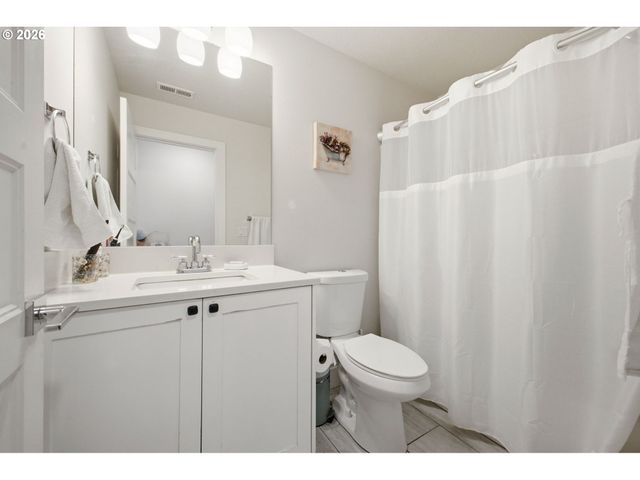 6518 Ne 107TH St, Vancouver, WA 98686
