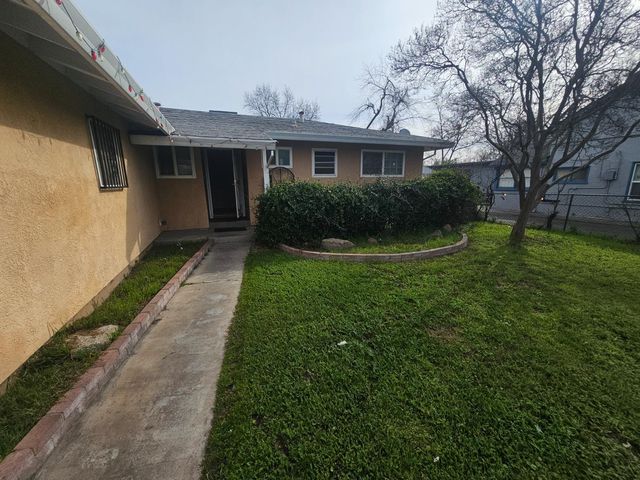 2856 Poquita St, Sacramento, CA 95815