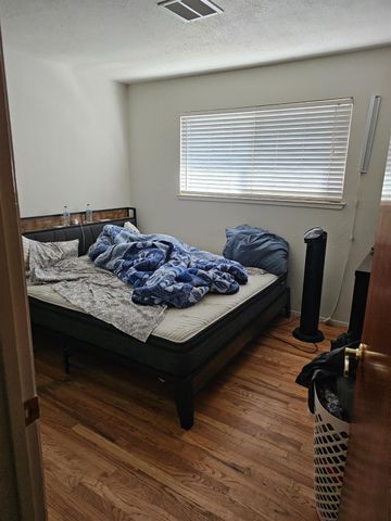 2856 Poquita St, Sacramento, CA 95815