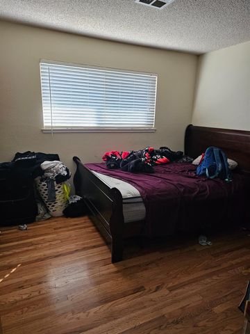 2856 Poquita St, Sacramento, CA 95815