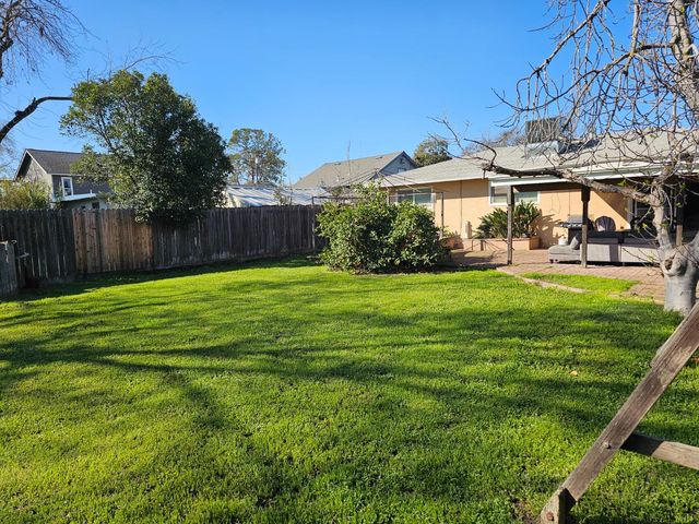 2856 Poquita St, Sacramento, CA 95815