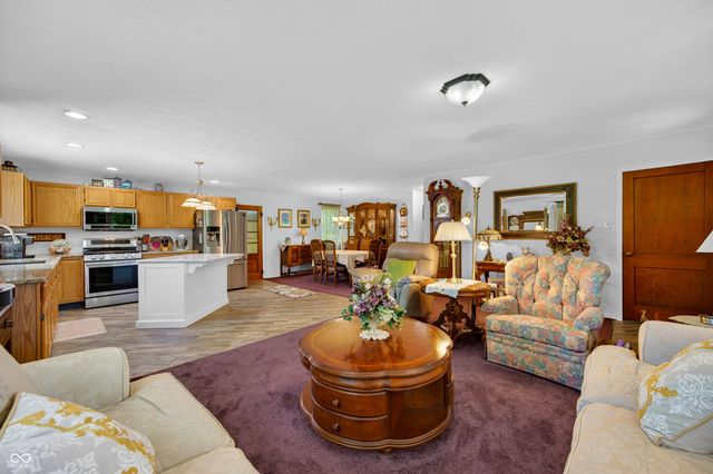 9167 N Newark Road, Solsberry, IN 47459