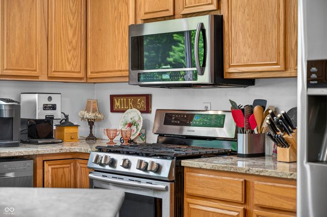 9167 N Newark Road, Solsberry, IN 47459