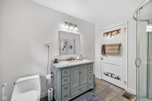 9167 N Newark Road, Solsberry, IN 47459