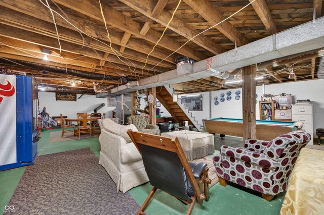 9167 N Newark Road, Solsberry, IN 47459