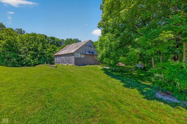 9167 N Newark Road, Solsberry, IN 47459