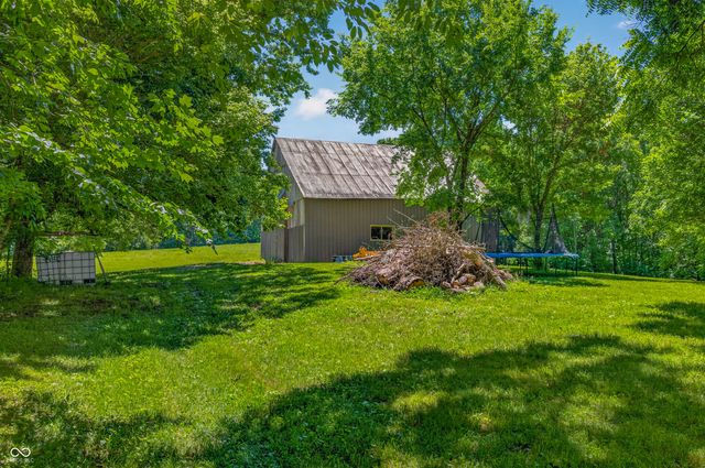 9167 N Newark Road, Solsberry, IN 47459