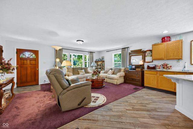 9167 N Newark Road, Solsberry, IN 47459