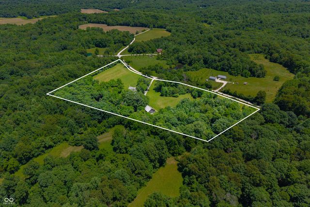 9167 N Newark Road, Solsberry, IN 47459