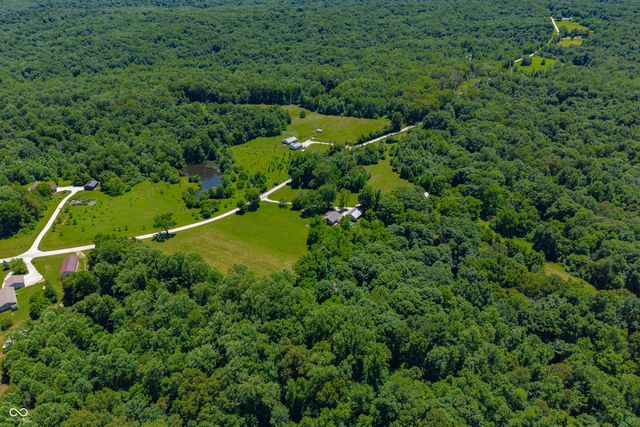 9167 N Newark Road, Solsberry, IN 47459