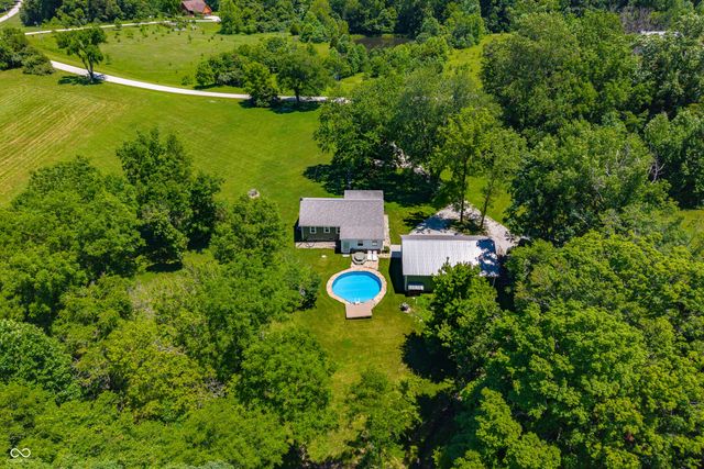 9167 N Newark Road, Solsberry, IN 47459