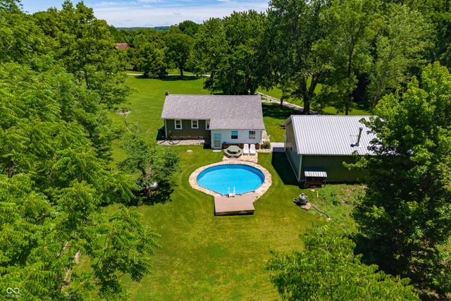 9167 N Newark Road, Solsberry, IN 47459