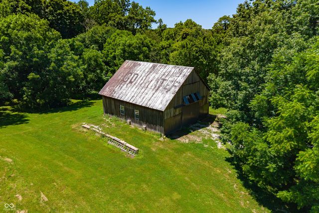 9167 N Newark Road, Solsberry, IN 47459