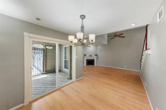 901 Knox Street, Houston, TX 77007