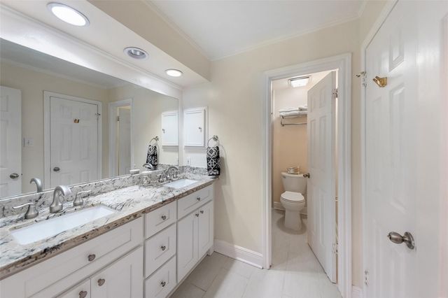 901 Knox Street, Houston, TX 77007