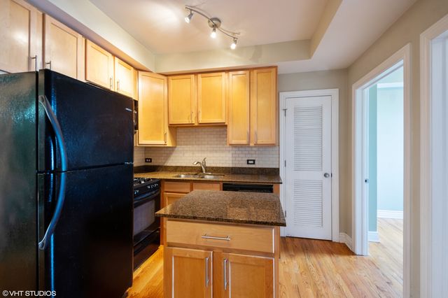 2013 N Leavitt Street 2, Chicago, IL 60647